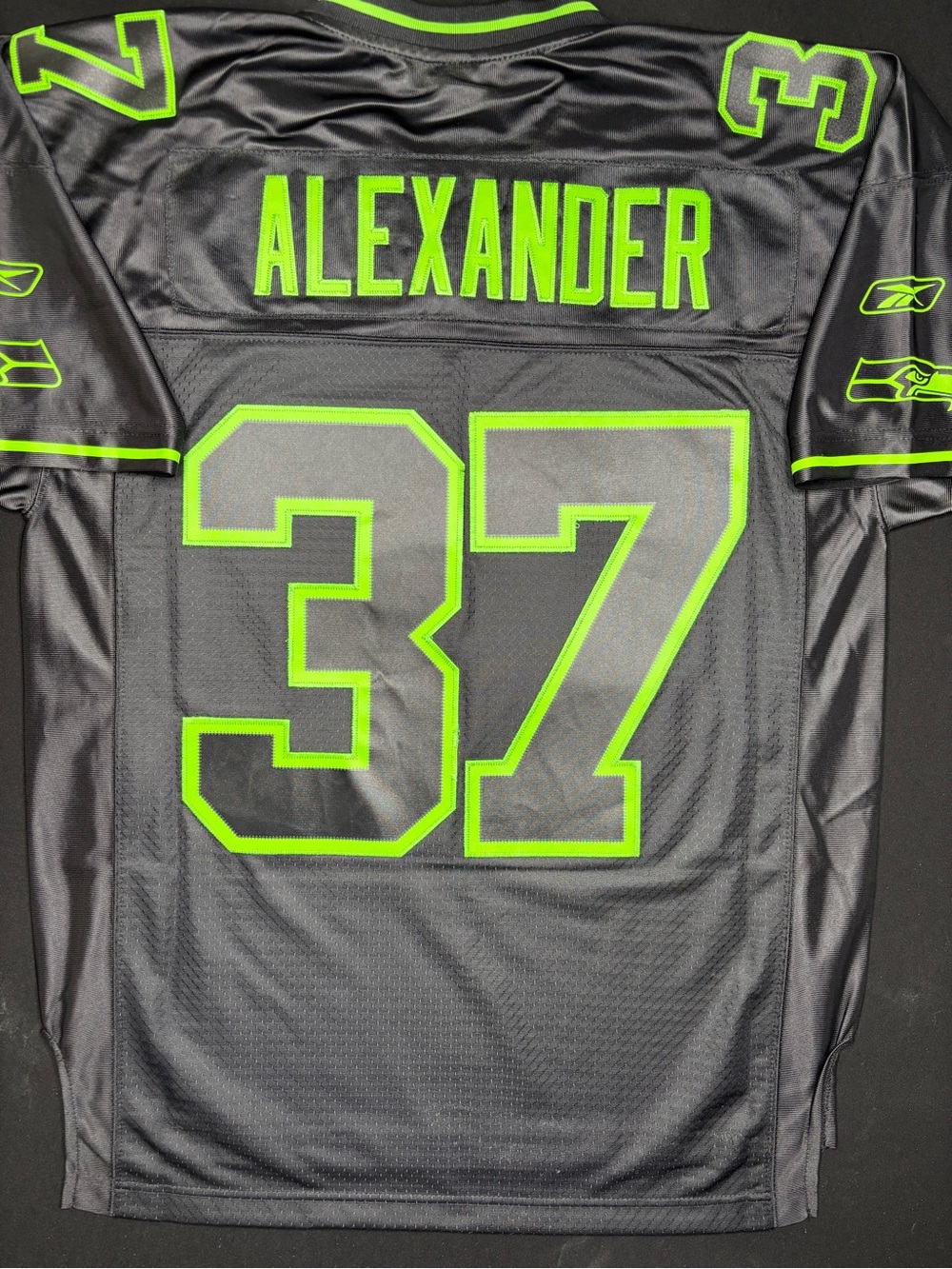 NWT RARE Seattle Seahawks Shaun Alexander Reebok Premier Football Jersey